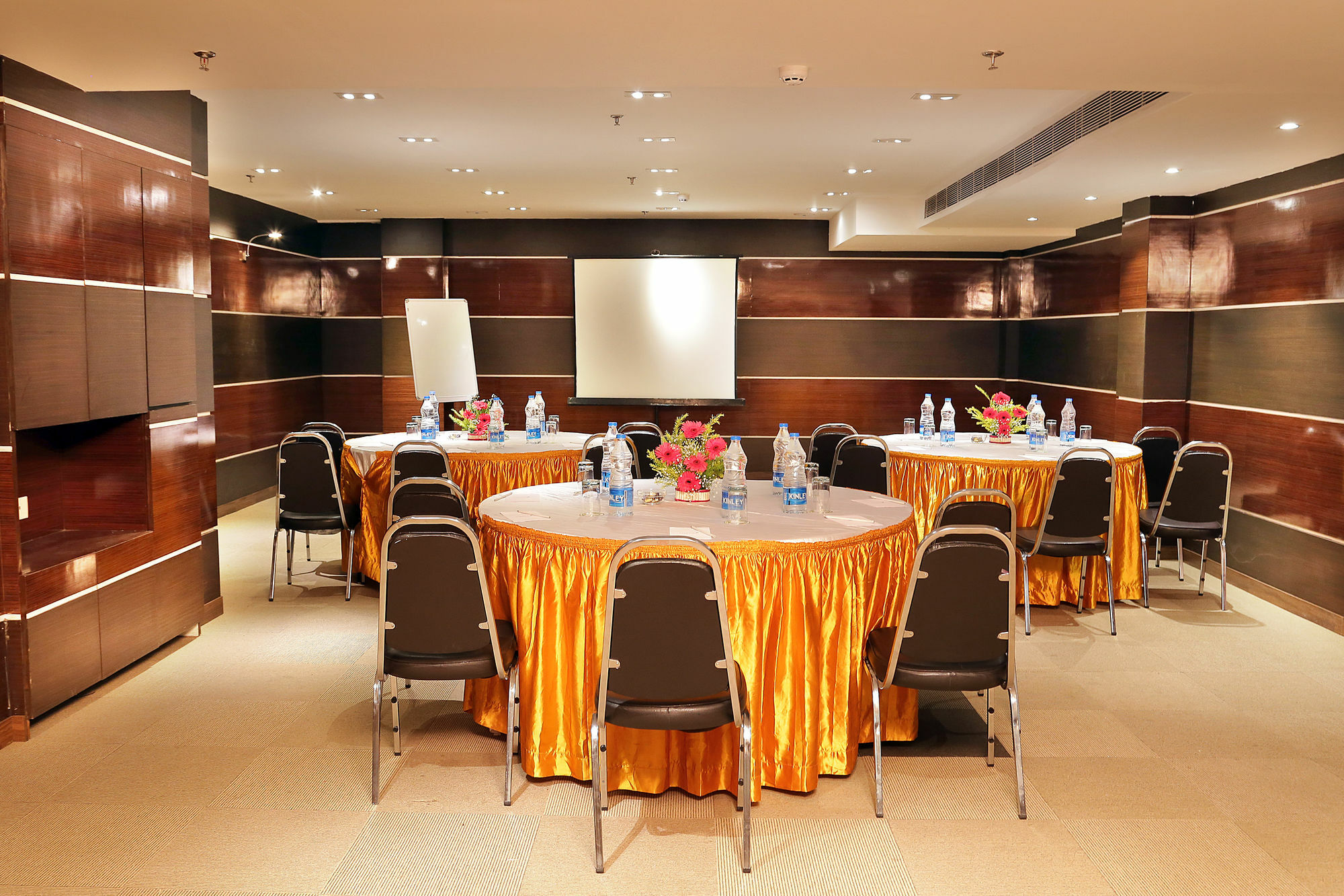 เอทโนเทล โกลกัตตา แอร์พอร์ต Hotel โกลกาตา ภายนอก รูปภาพ